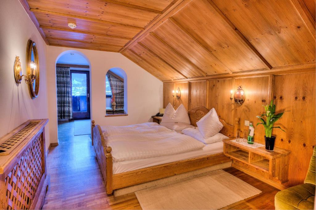 Hotel Jaegerwirt Kitzbühel Habitación foto