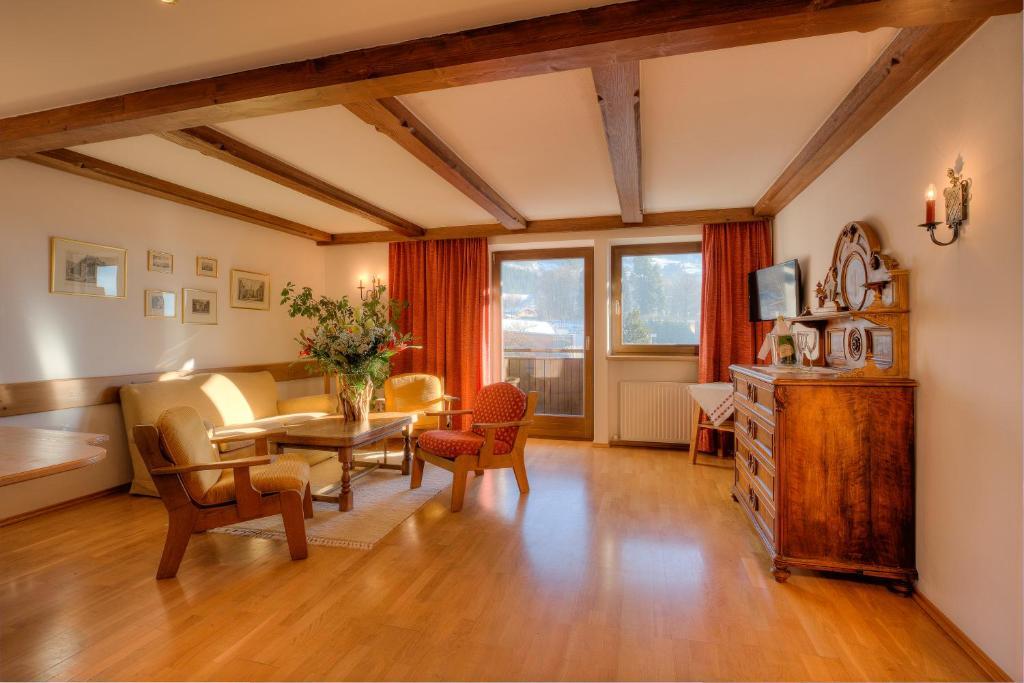 Hotel Jaegerwirt Kitzbühel Habitación foto