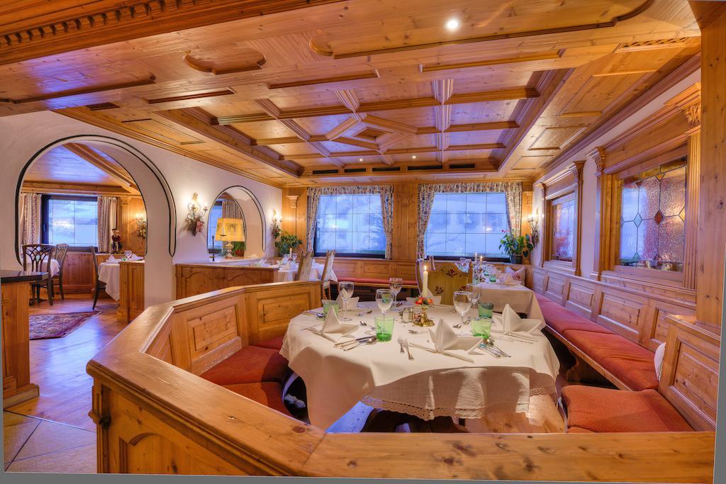 Hotel Jaegerwirt Kitzbühel Exterior foto